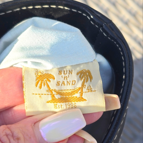 Hand Painted Flamingo Wicker Purse Artist: Paul Brent for Sun & Sand - Picture 6 of 10